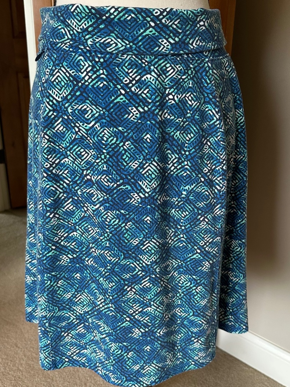 Royal Robbins Blue Geometric Print A-Line Skirt Small Zip Pocket - Picture 7 of 8